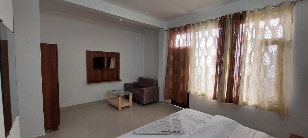 Peaceful Retreat Home Stay, ダルハウジ エクステリア 写真
