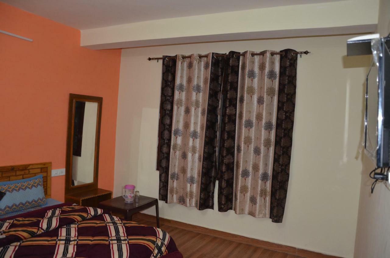 Peaceful Retreat Home Stay, ダルハウジ エクステリア 写真